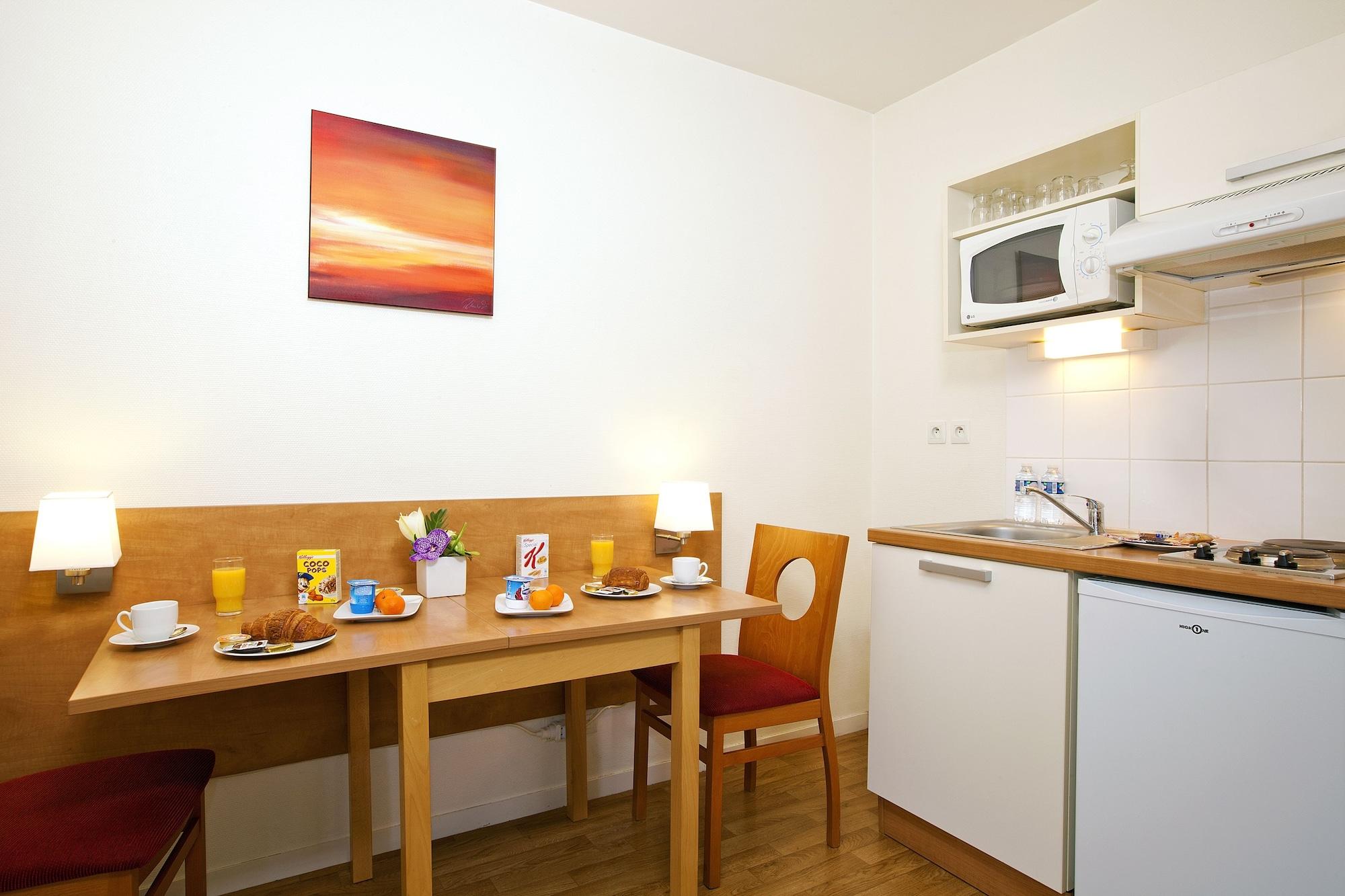 Sejours & Affaires Rennes Villa Camilla Экстерьер фото