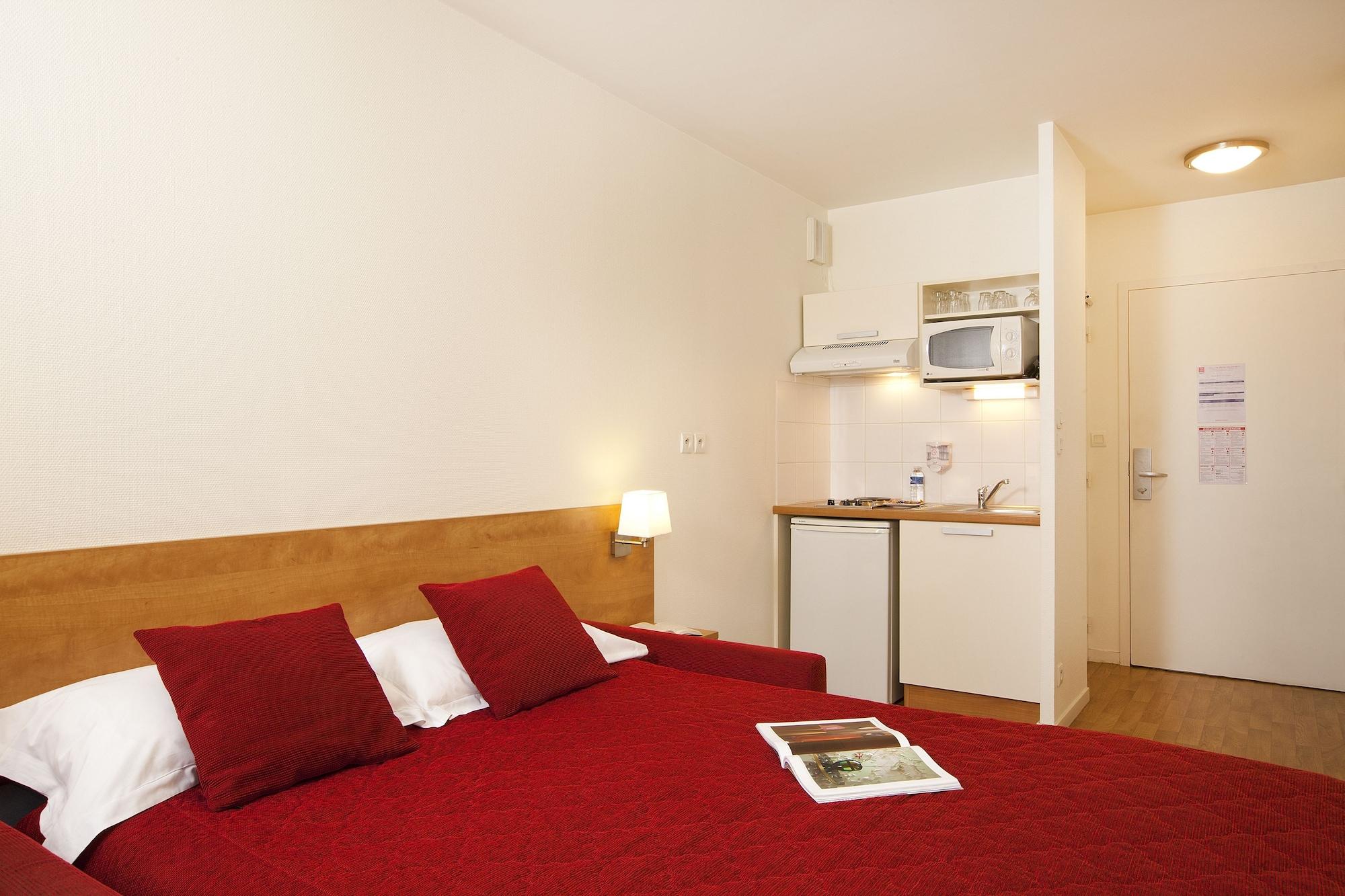 Sejours & Affaires Rennes Villa Camilla Экстерьер фото