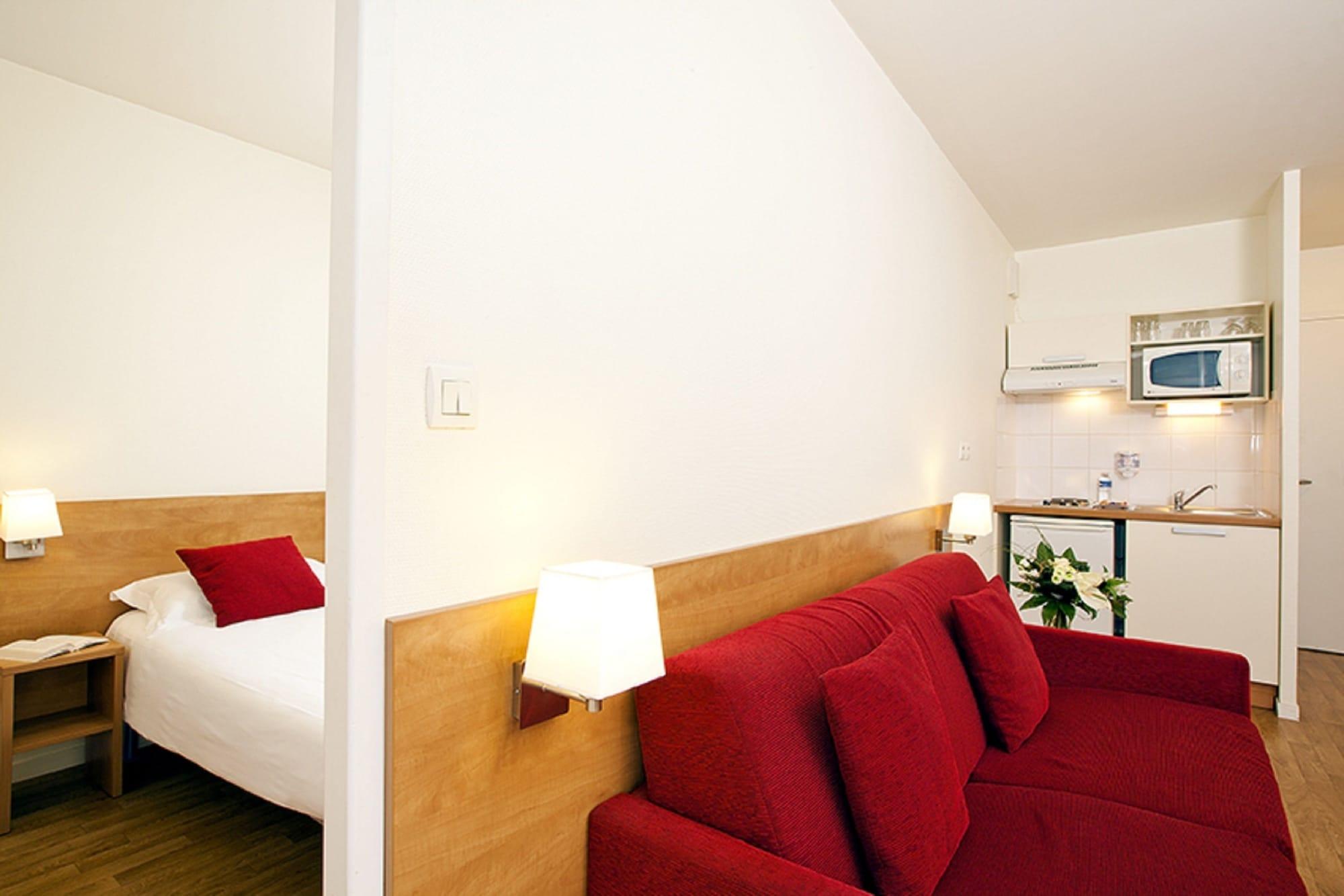 Sejours & Affaires Rennes Villa Camilla Экстерьер фото